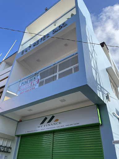 E & T Reyes bldg.