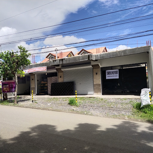 Hamlet Commercial Building